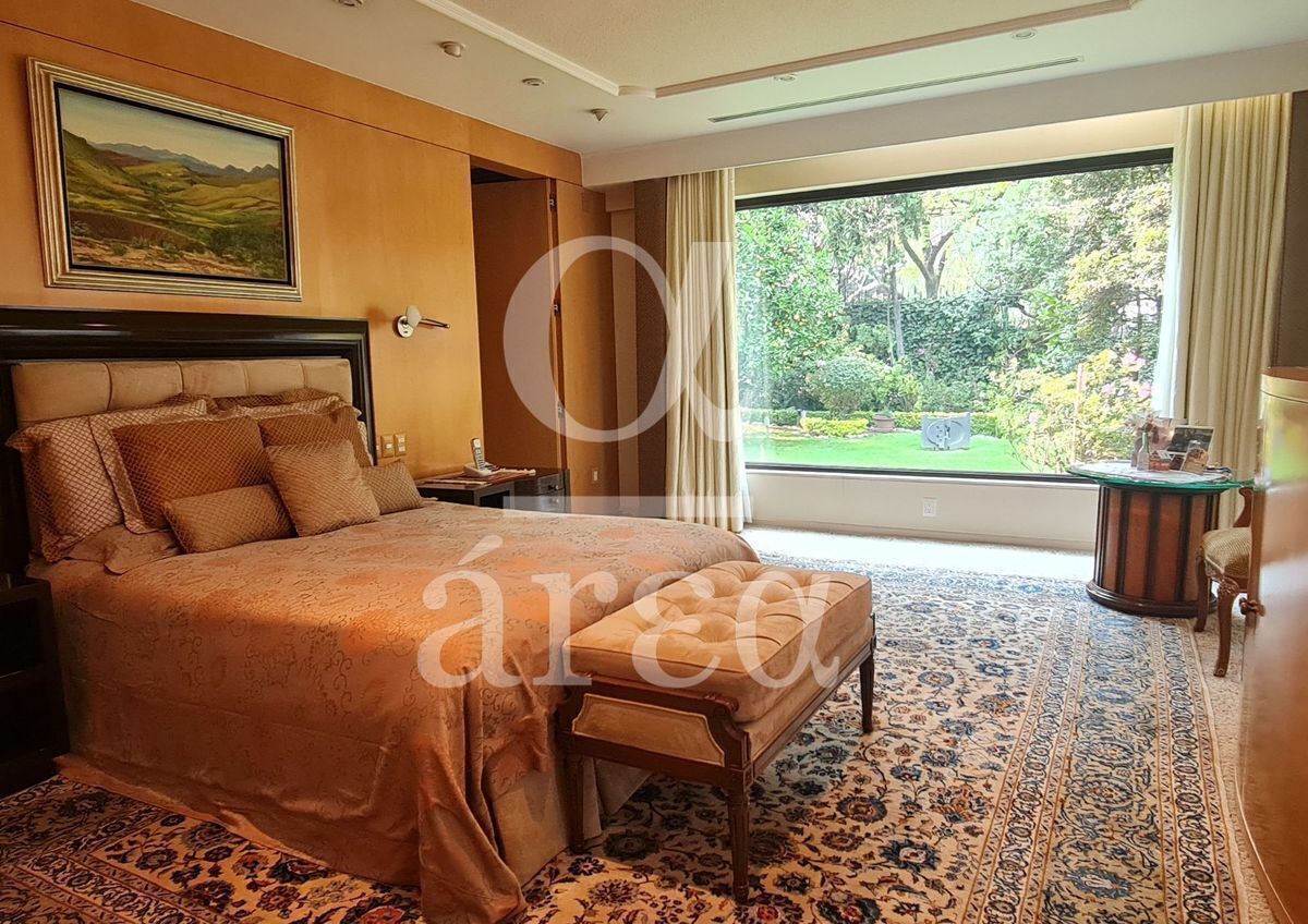 Residencia en Virreyes en Venta
