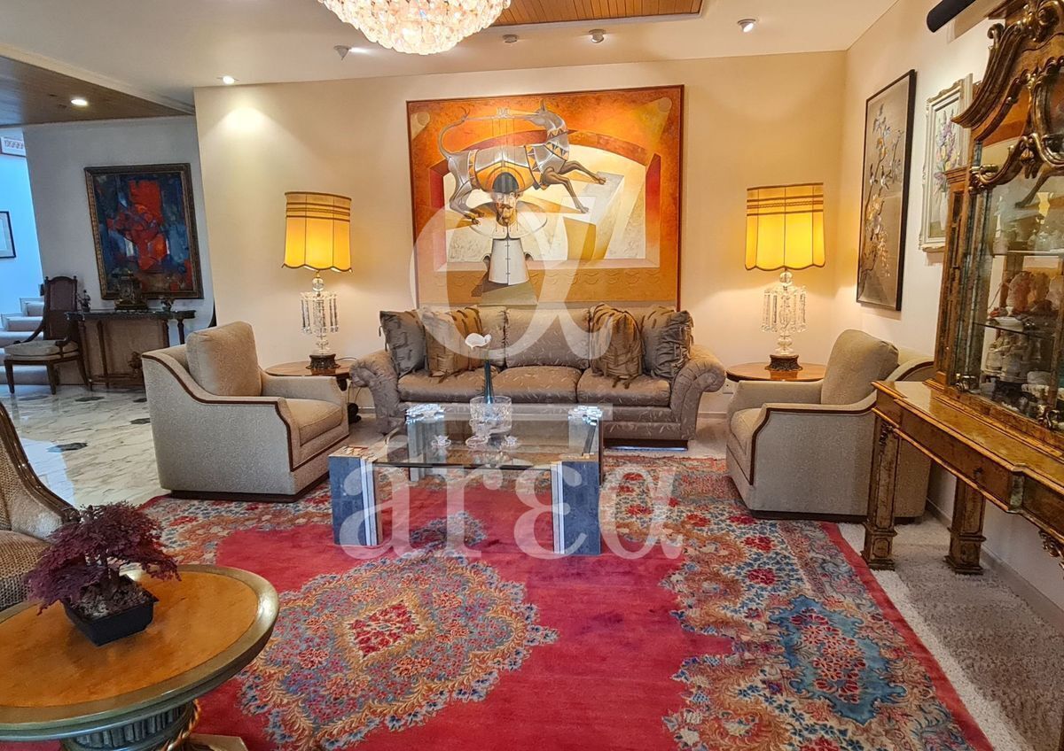 Residencia en Virreyes en Venta