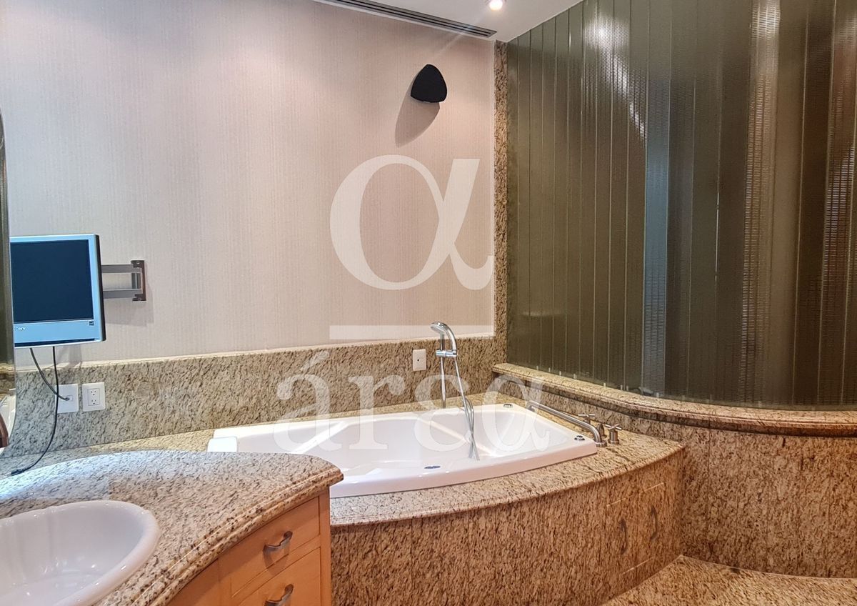 Residencia en Virreyes en Venta