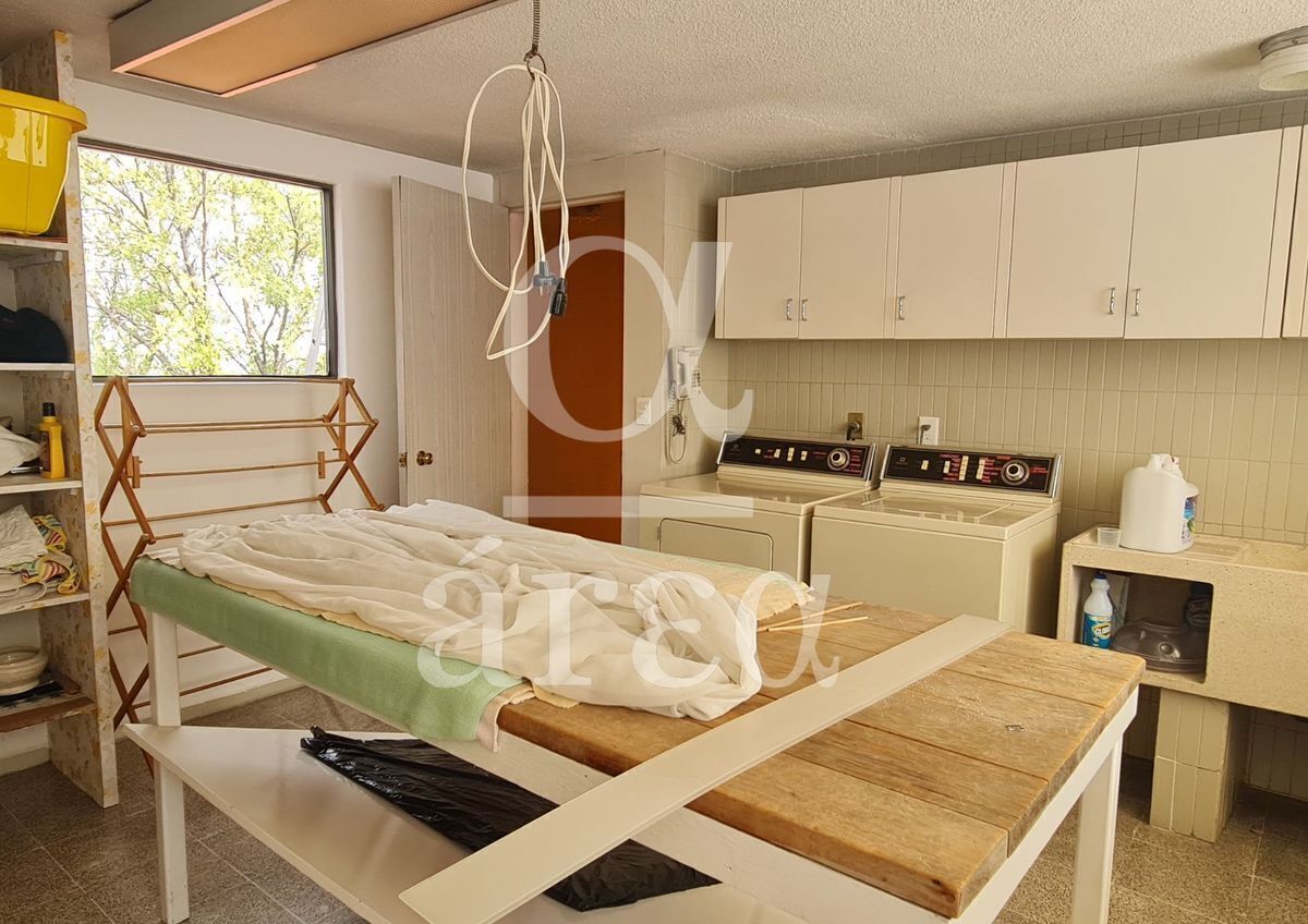Residencia en Virreyes en Venta