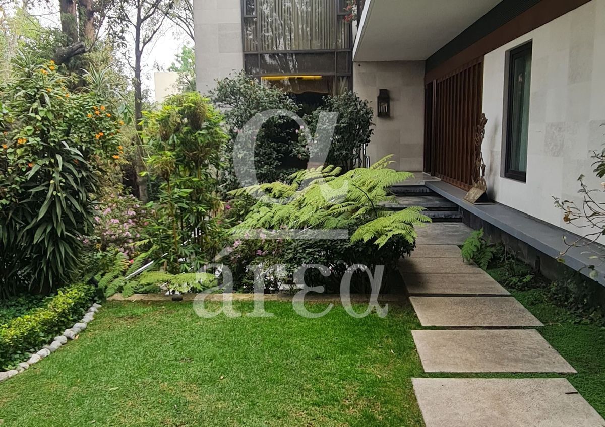 Residencia en Virreyes en Venta