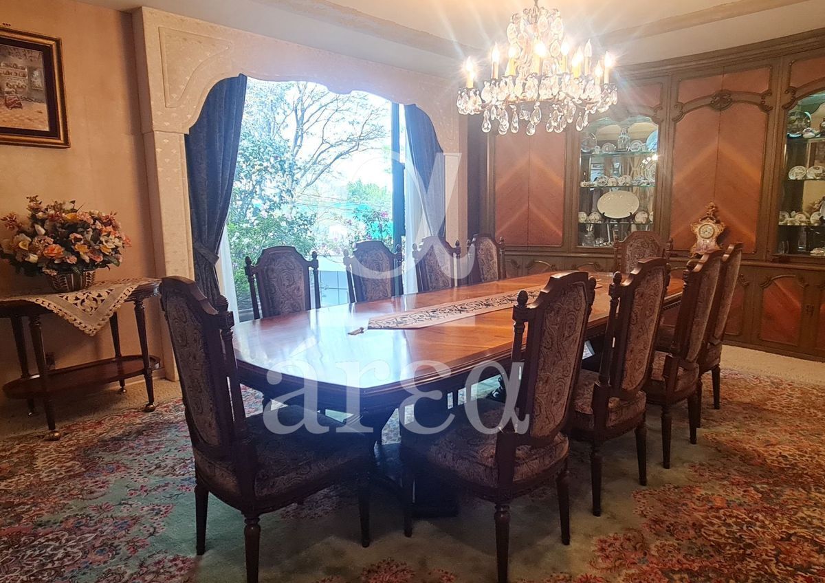 Residencia en Virreyes en Venta