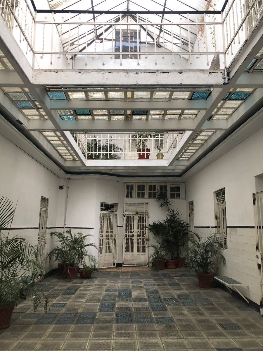 Edificio en el Centro en Venta con Uso de Suelo Habitacional con Comercio