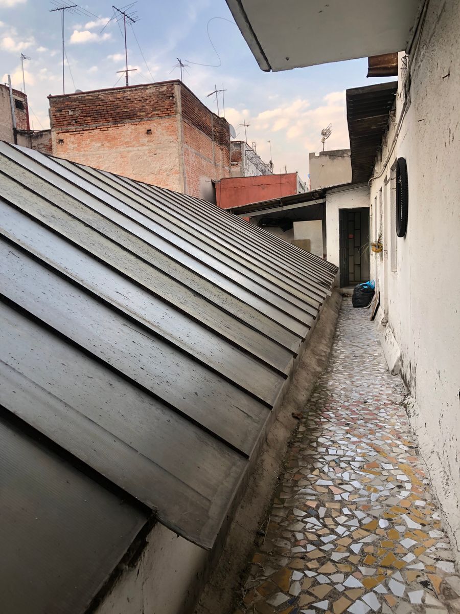 Edificio en el Centro en Venta con Uso de Suelo Habitacional con Comercio