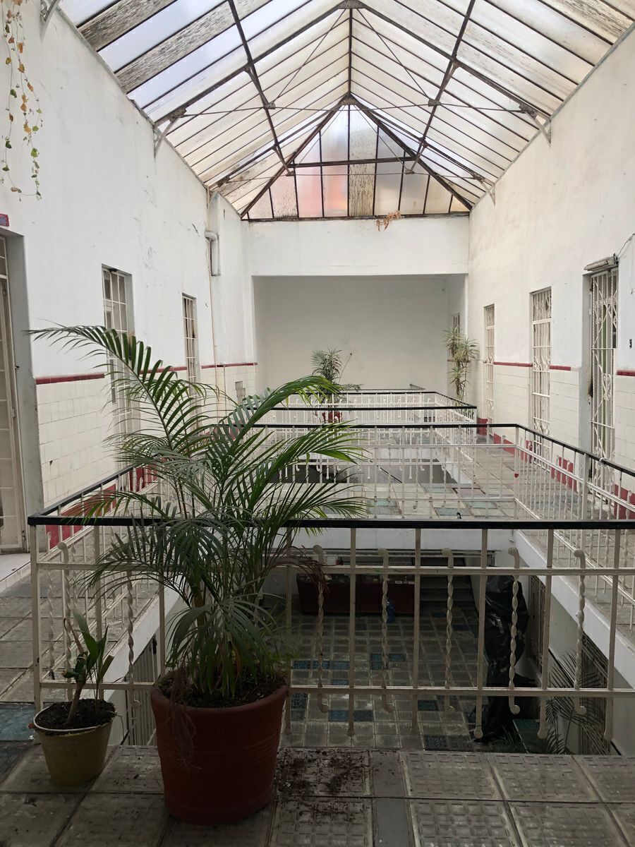 Edificio en el Centro en Venta con Uso de Suelo Habitacional con Comercio