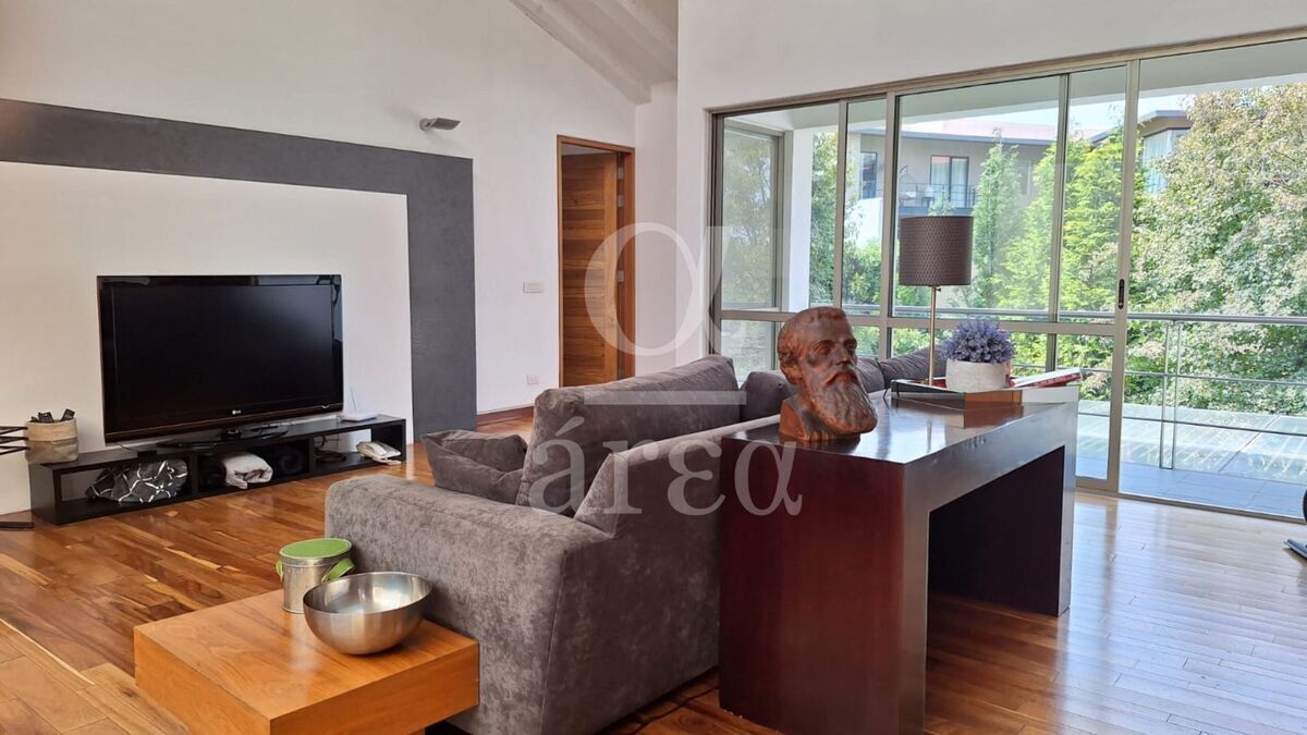 Hermosa Casa en Renta y/o Venta en Lomas Country