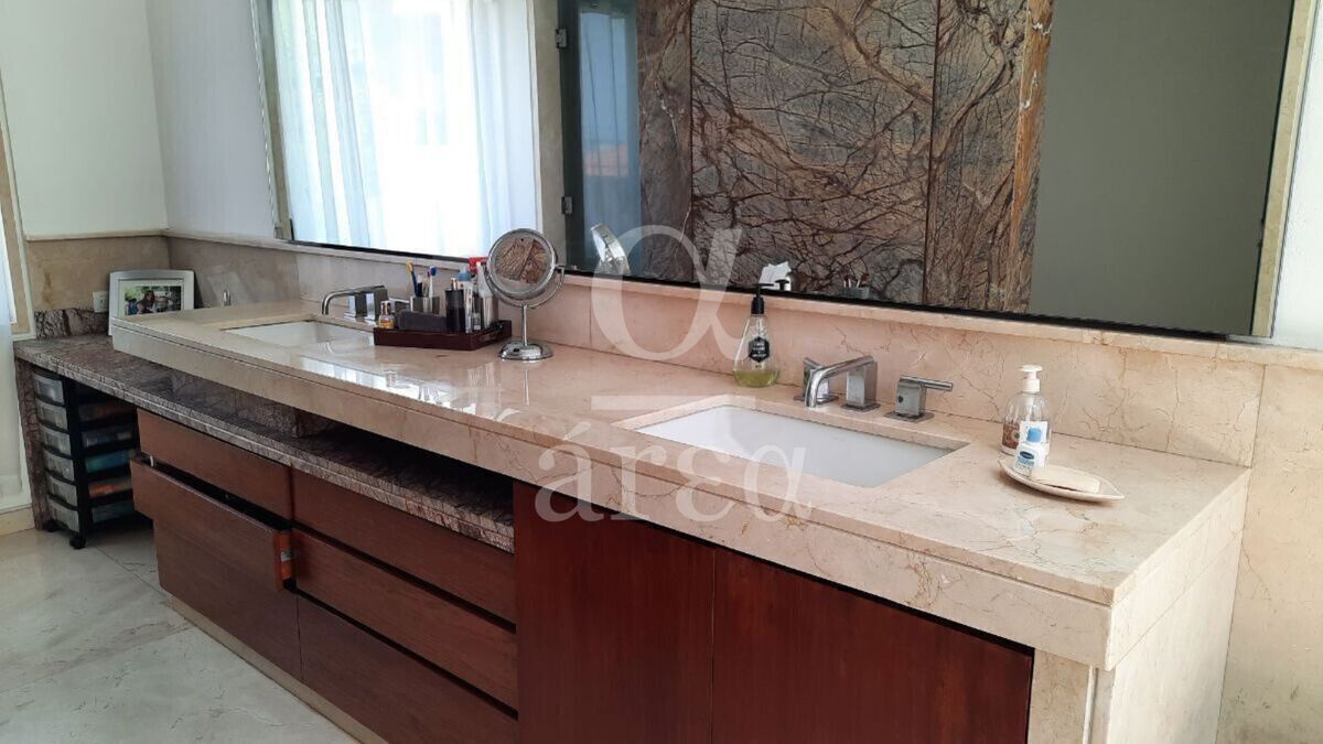Hermosa Casa en Renta y/o Venta en Lomas Country