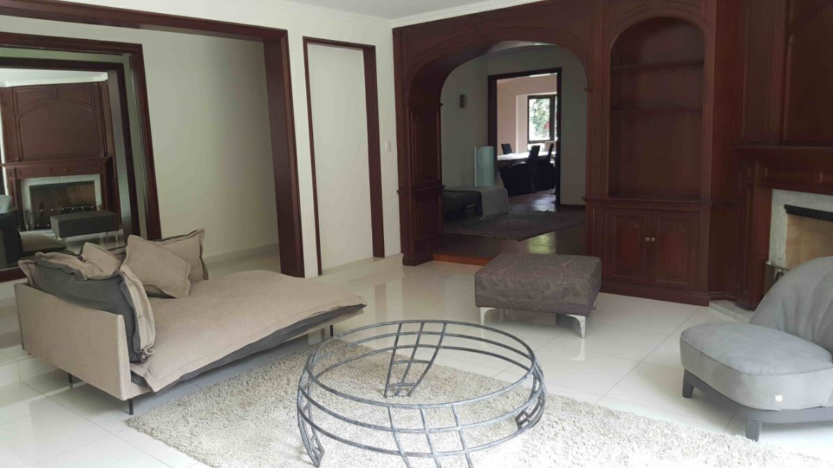 Casa en Esquina en Renta/Venta Bosques de las Lomas