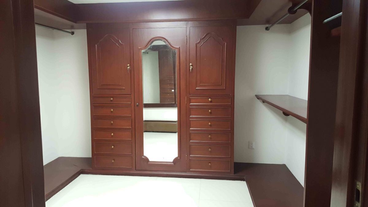 Casa en Esquina en Renta/Venta Bosques de las Lomas