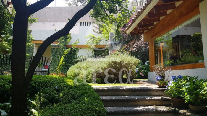 Casa Estilo Mexicano Contemporáneo en Privada en Santa Fé