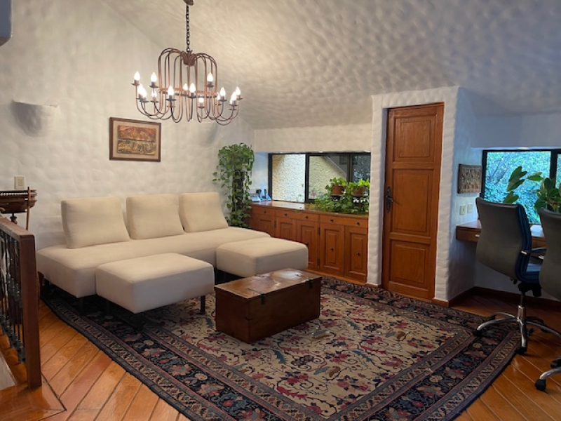 VENTA CASA EN PRIVADA - PARA ACTUALIZAR - REFORMA - LOMAS ALTAS