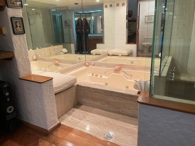 VENTA CASA EN PRIVADA - PARA ACTUALIZAR - REFORMA - LOMAS ALTAS