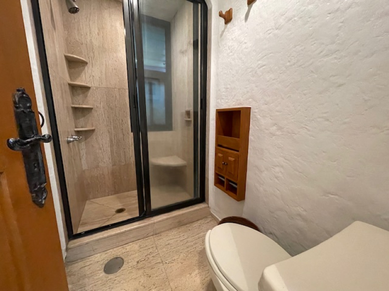 VENTA CASA EN PRIVADA - PARA ACTUALIZAR - REFORMA - LOMAS ALTAS