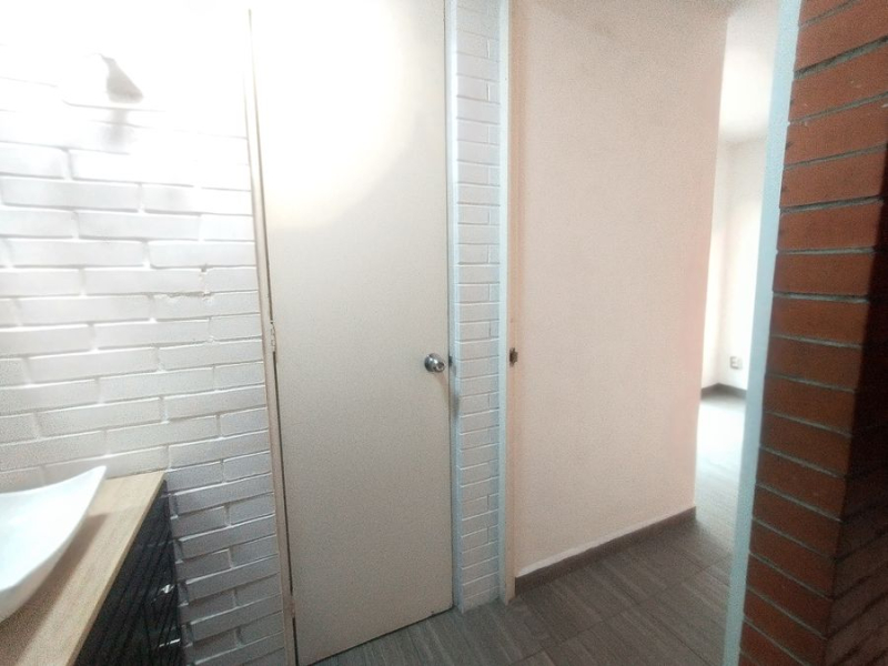 Renta Pequeño Departamento En Colonia Independencia, 2 Recamaras