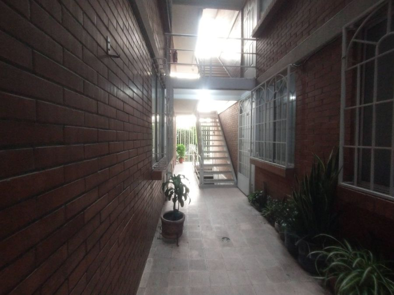 Renta Pequeño Departamento En Colonia Independencia, 2 Recamaras