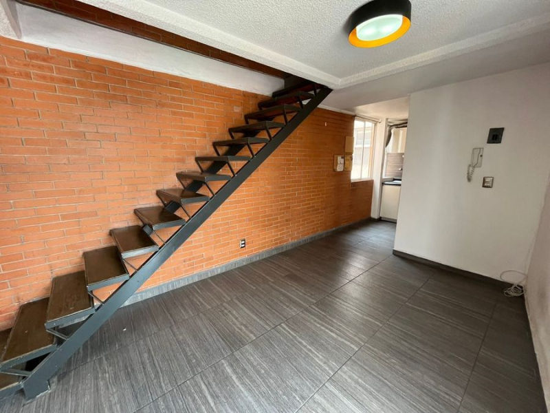 Renta Pequeño Departamento En Colonia Independencia, 2 Recamaras