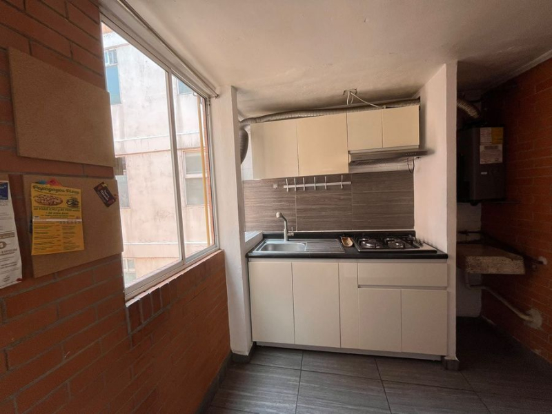 Renta Pequeño Departamento En Colonia Independencia, 2 Recamaras