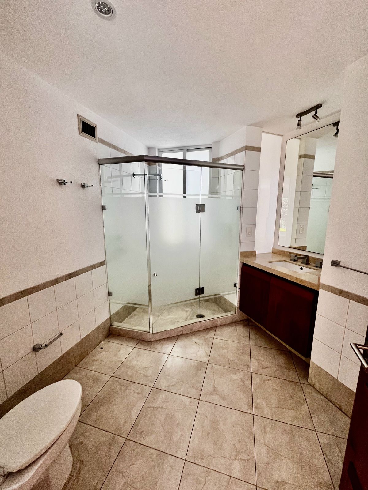 Venta Estupenda Casa Lomas De Vista Hermosa