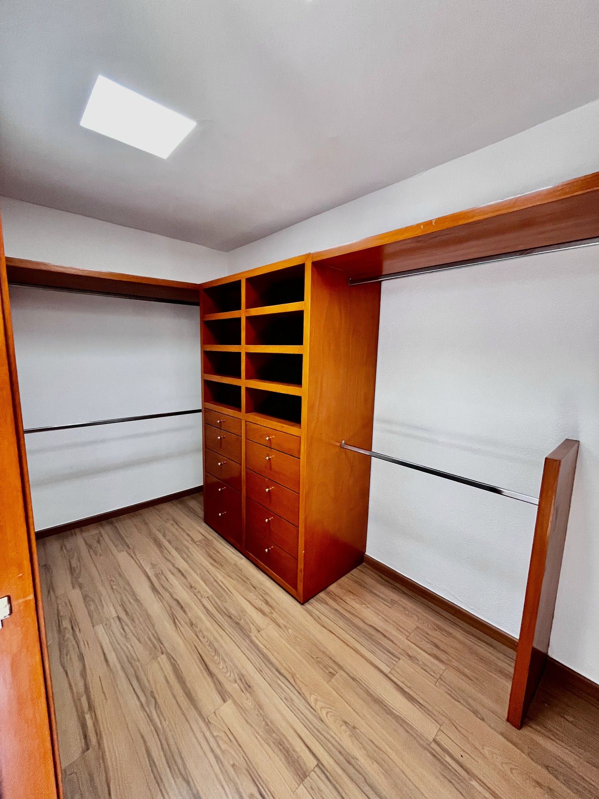 Venta Estupenda Casa Lomas De Vista Hermosa
