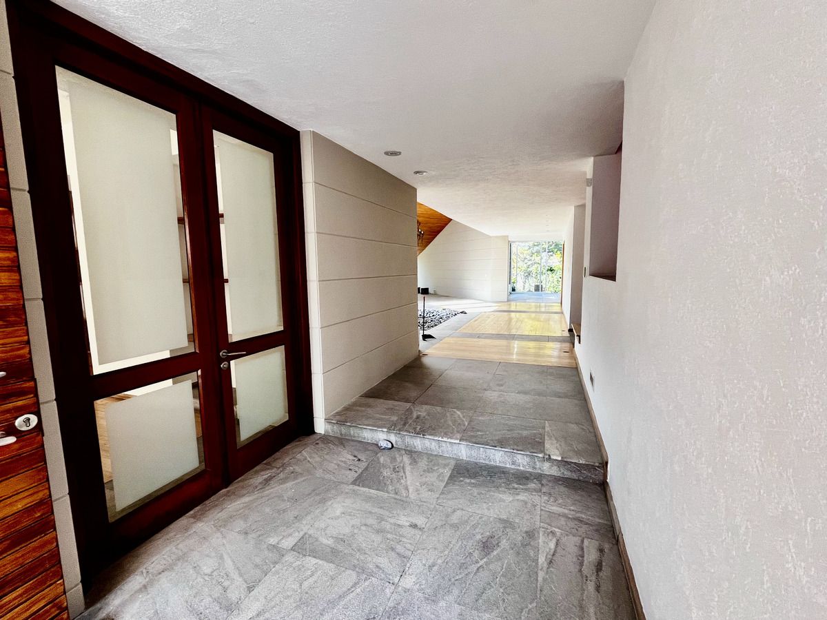 Venta Estupenda Casa Lomas De Vista Hermosa