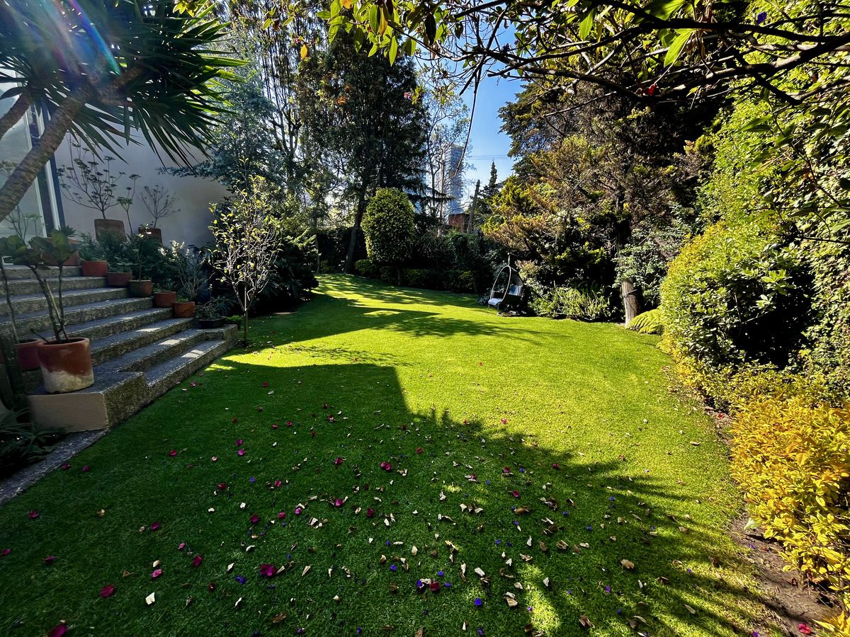 Venta Estupenda Casa Lomas De Vista Hermosa