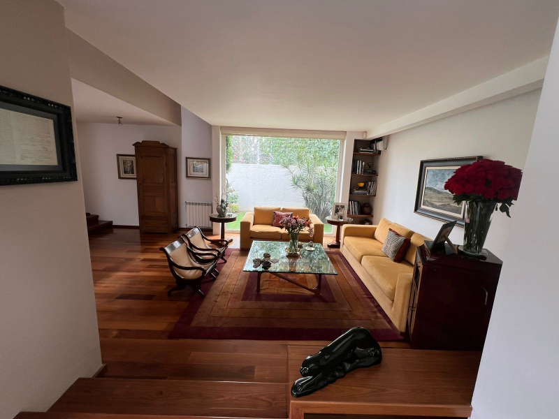 VENTA CASA EN PRIVADA - LOMA LINDA - VISTAHERMOSA