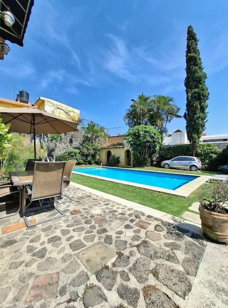 VENTA CASA, CUERNAVACA MORELOS A 5 MIN DE LA UNIVERSIDAD