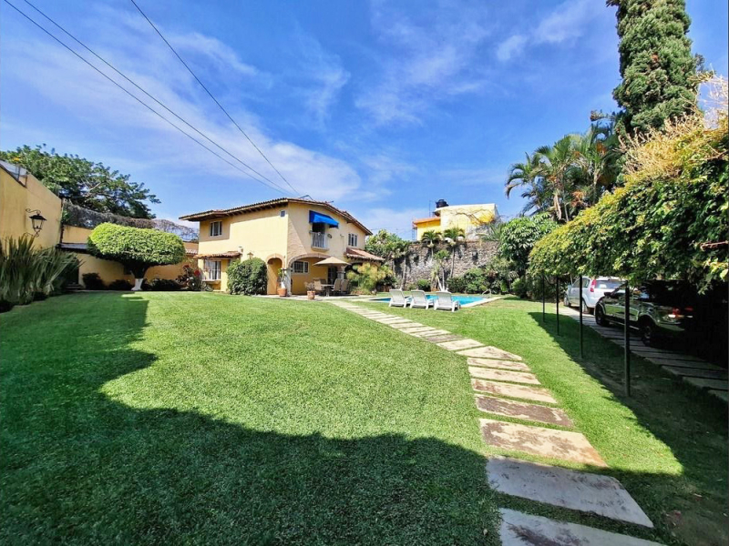 VENTA CASA, CUERNAVACA MORELOS A 5 MIN DE LA UNIVERSIDAD