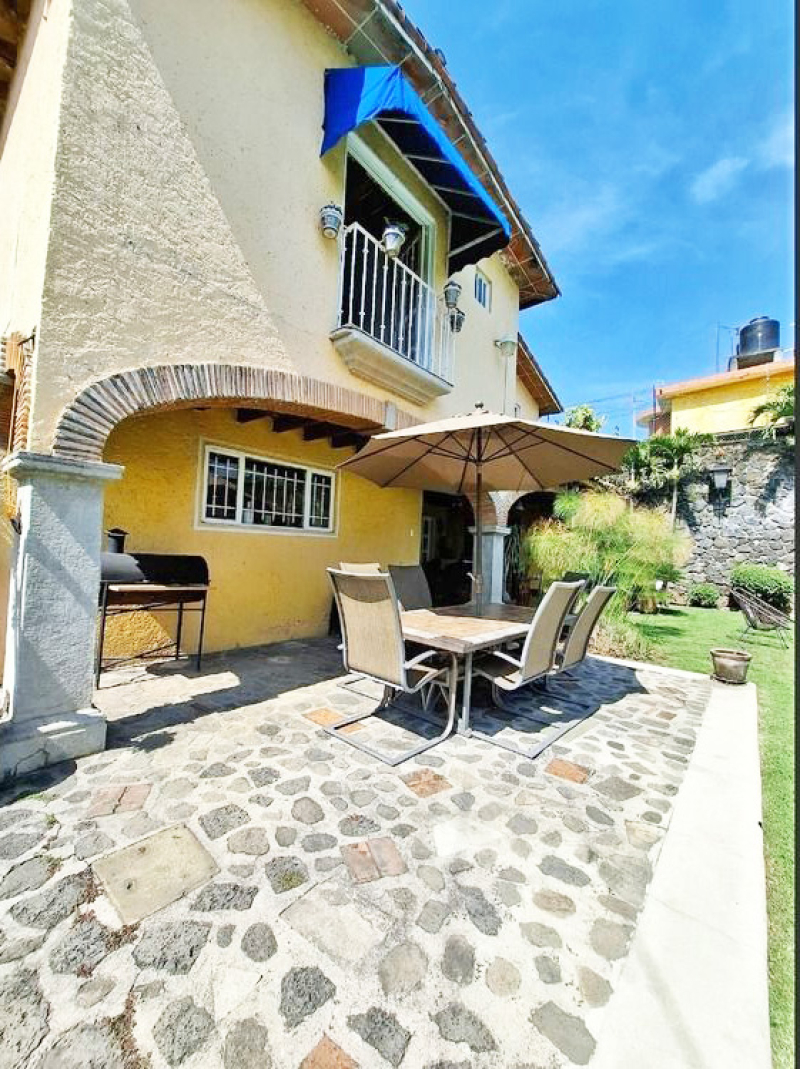 VENTA CASA, CUERNAVACA MORELOS A 5 MIN DE LA UNIVERSIDAD