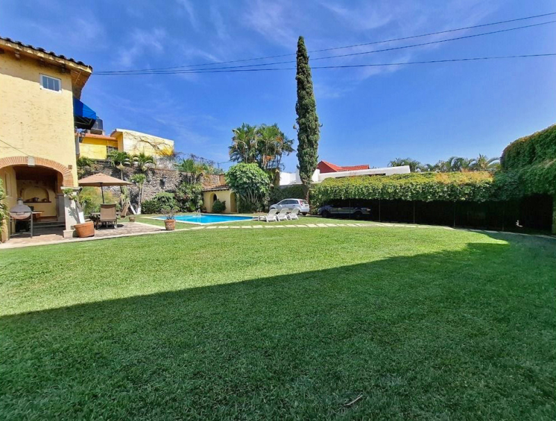 VENTA CASA, CUERNAVACA MORELOS A 5 MIN DE LA UNIVERSIDAD