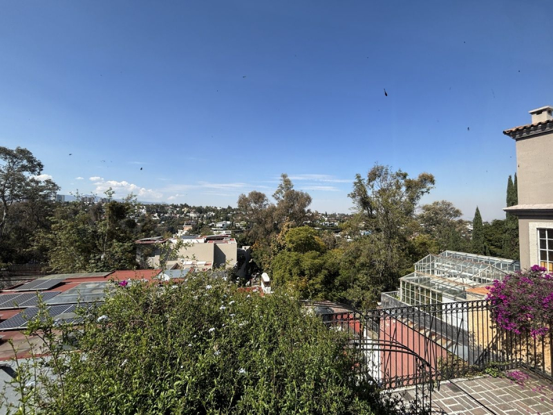 CASA En Venta En Lomas De Bezares