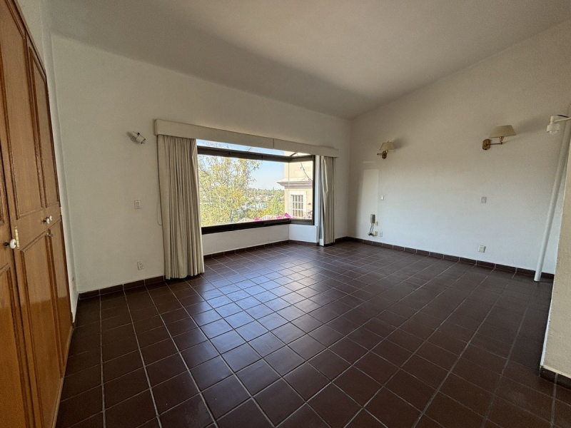 CASA En Venta En Lomas De Bezares