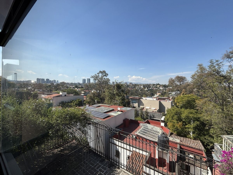 CASA En Venta En Lomas De Bezares