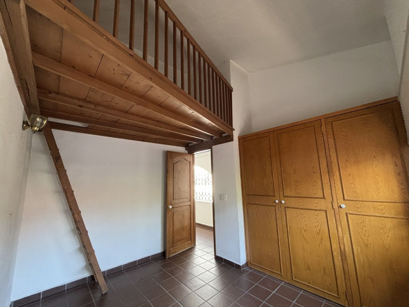 CASA En Venta En Lomas De Bezares