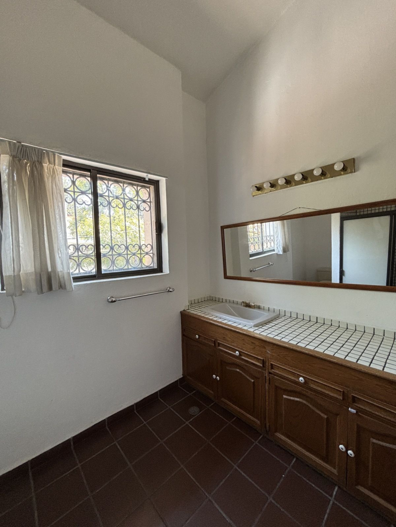 CASA En Venta En Lomas De Bezares