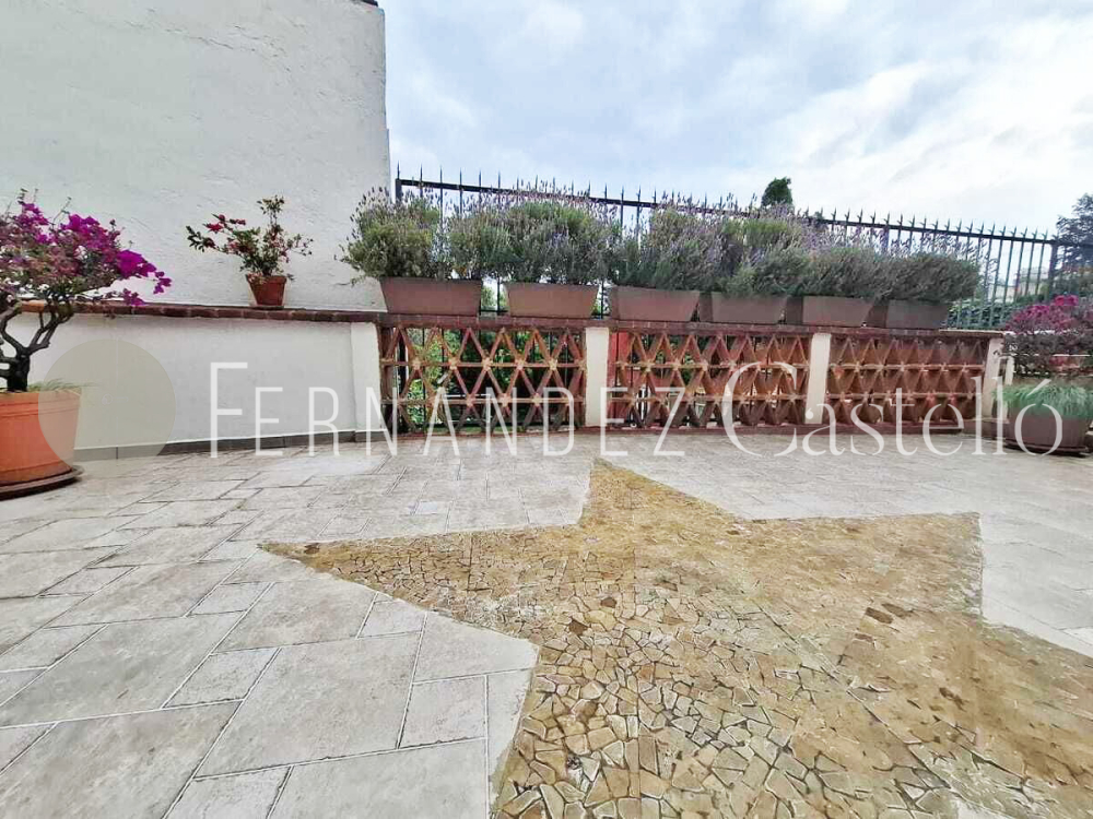 Renta Casa Altavista Álvaro Obregón SEMI AMUEBLADA Con TERRAZA  