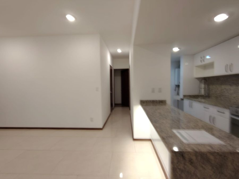 Venta Departamento en Grand Tower del Valle, piso 9