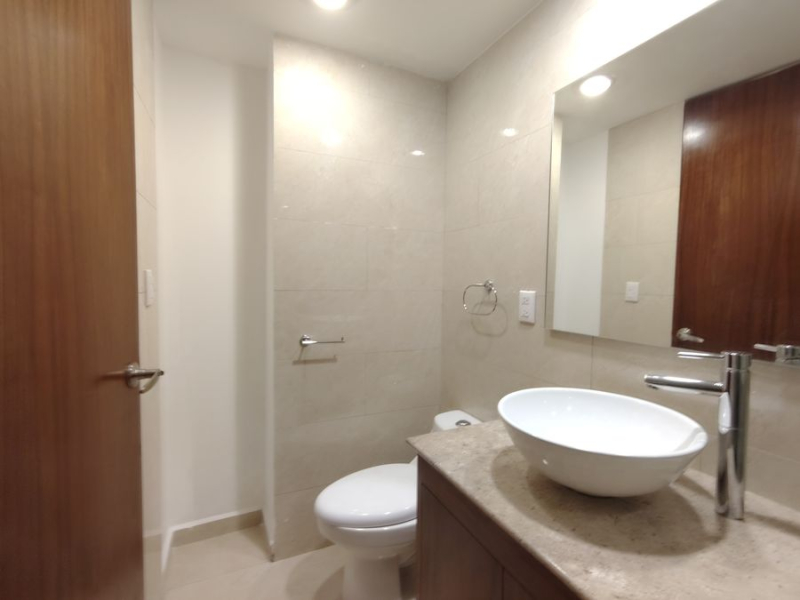 Venta Departamento en Grand Tower del Valle, piso 9