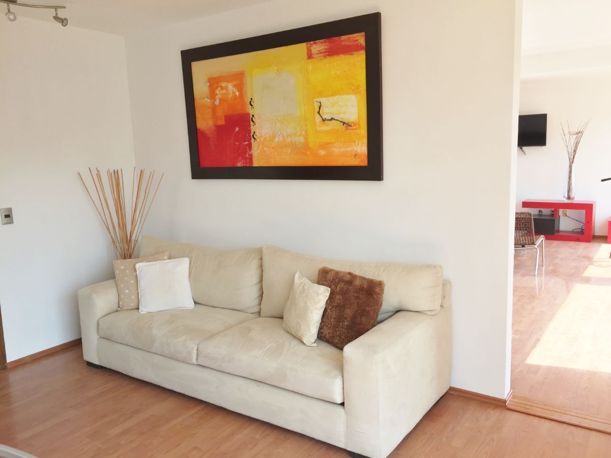 VENTA CASA EN INTERLOMAS