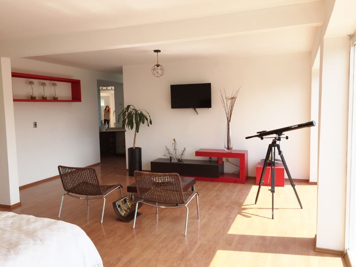 VENTA CASA EN INTERLOMAS