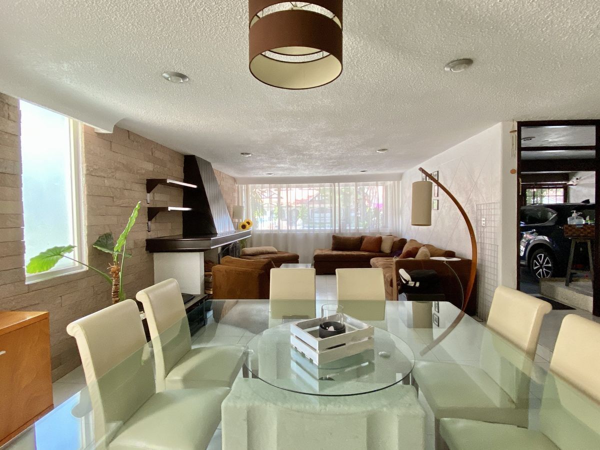 Casa en Venta en Privada de los Laureles, Lomas del Sol