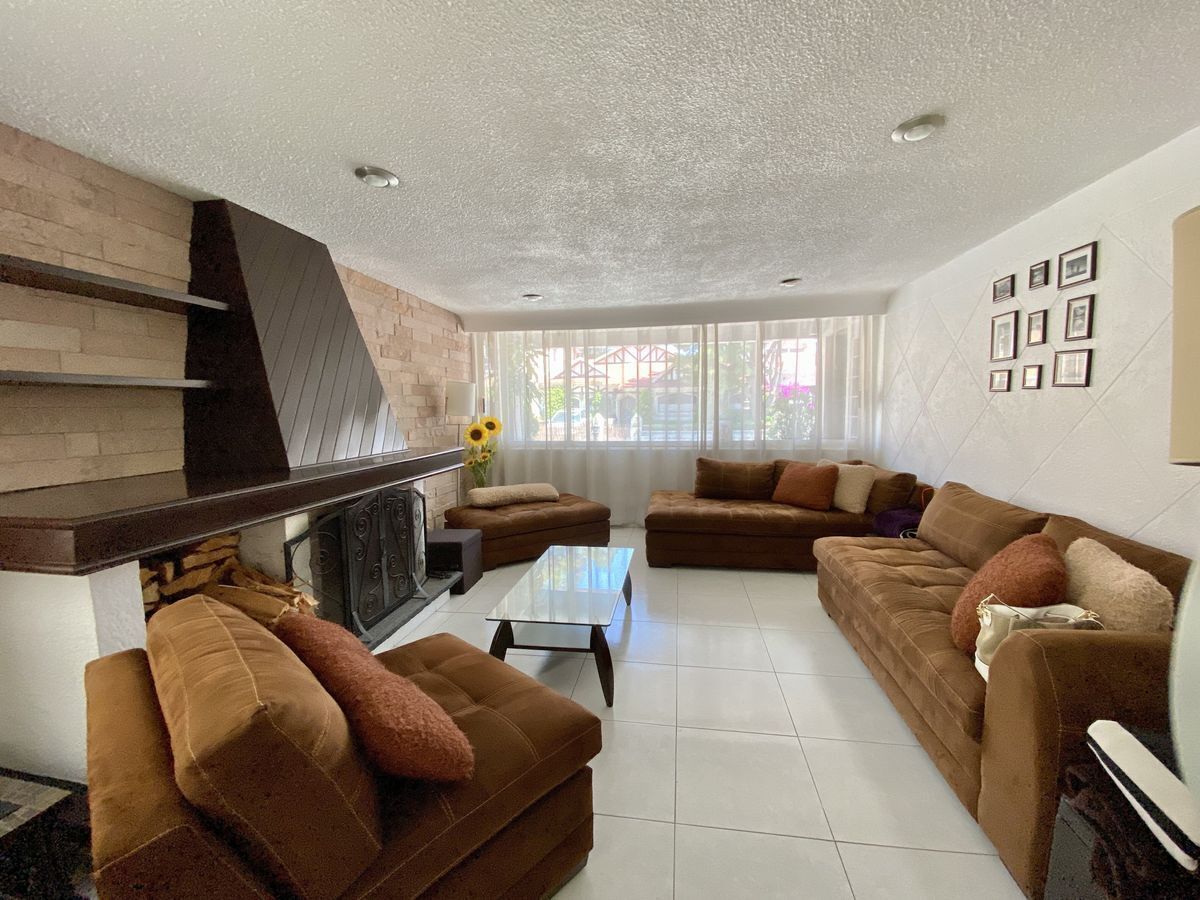 Casa en Venta en Privada de los Laureles, Lomas del Sol