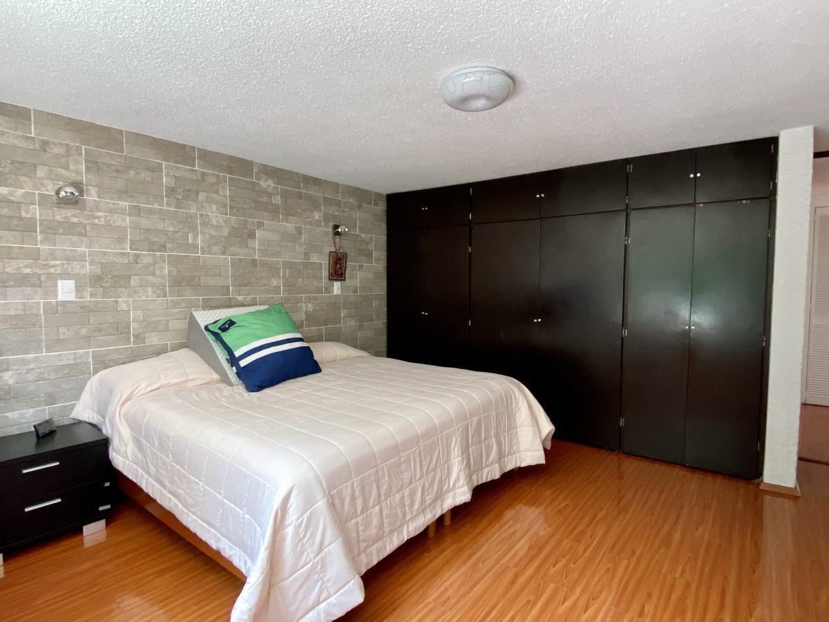 Casa en Venta en Privada de los Laureles, Lomas del Sol
