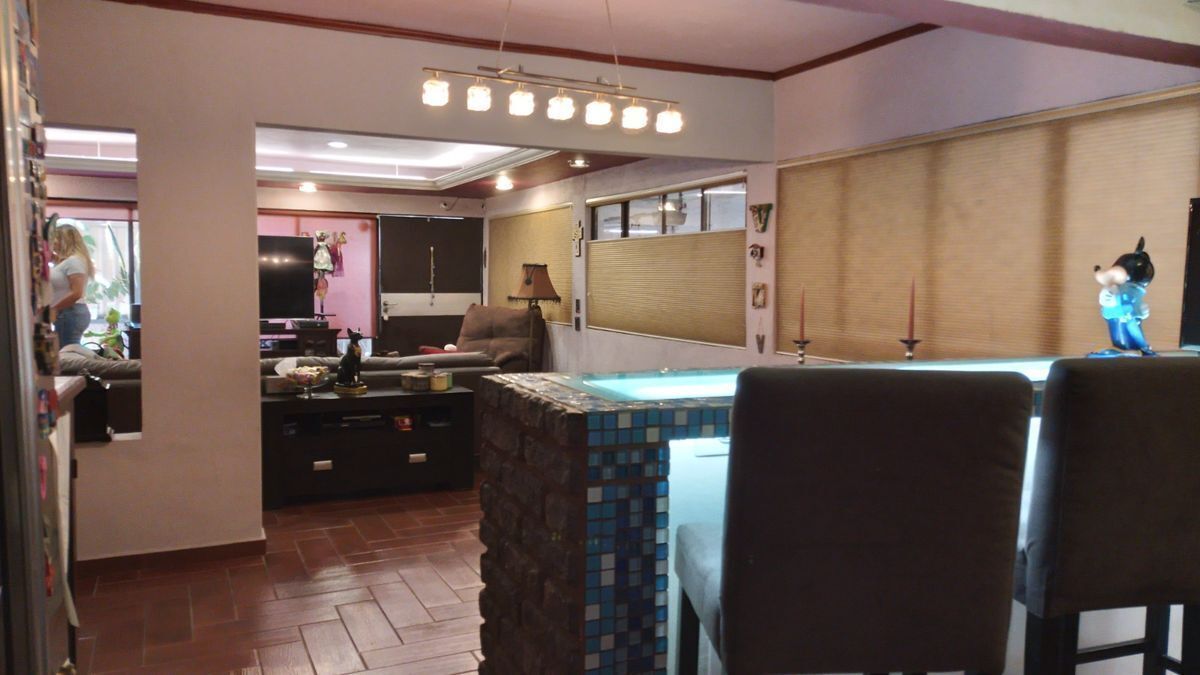 CASA EN VENTA EN PORTALES