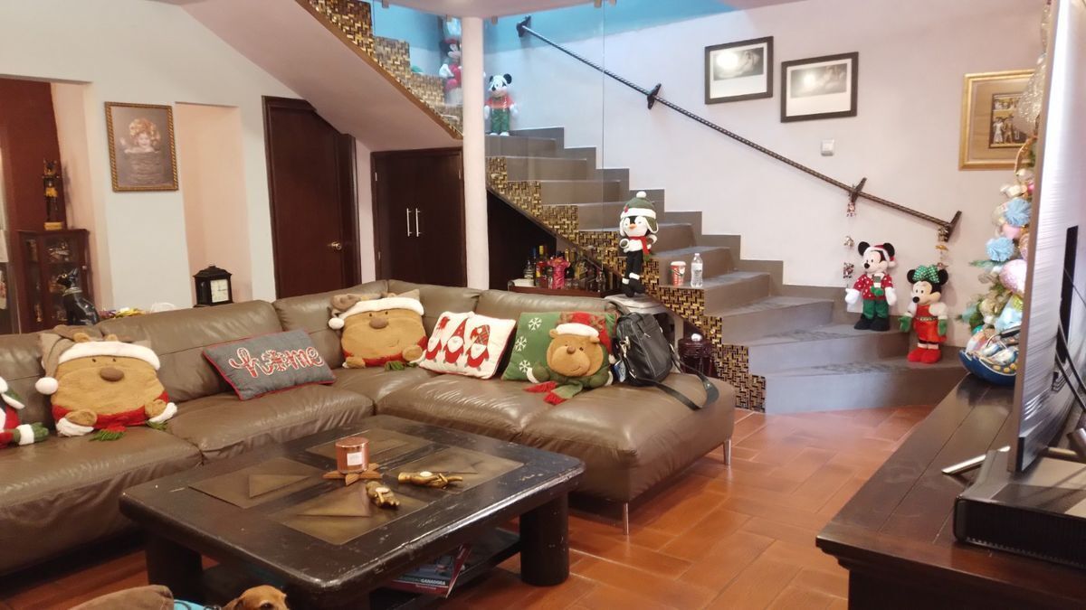 CASA EN VENTA EN PORTALES