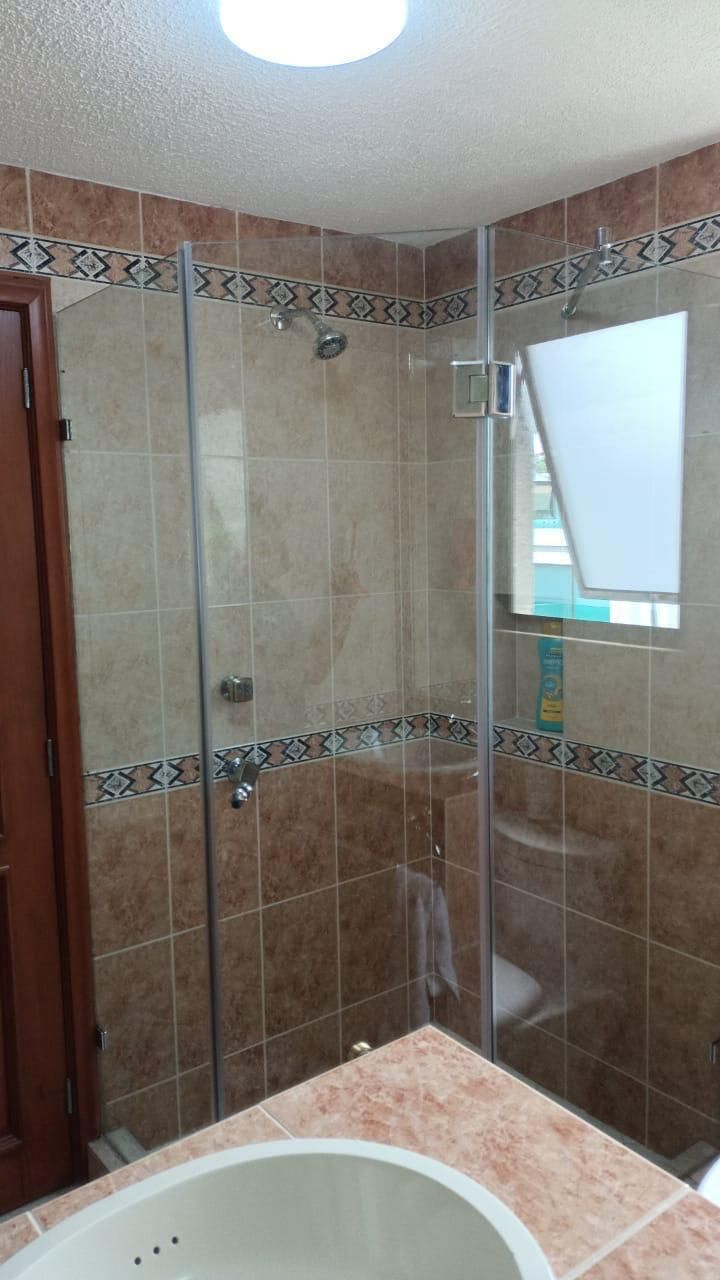 VENTA CASA MONTA�?A DE AMAYO