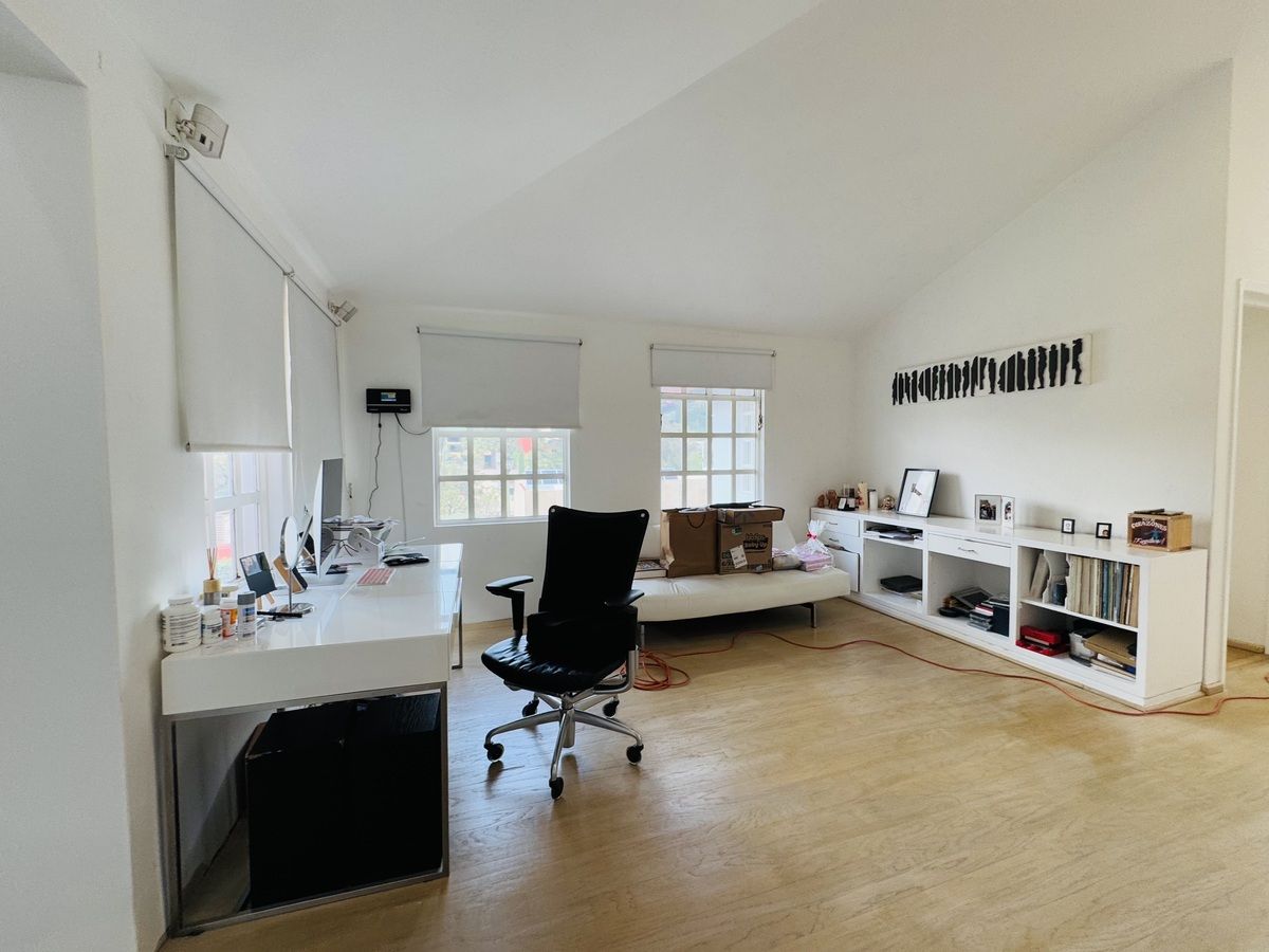 Muy buena casa en venta en la herradura en calle cerrada