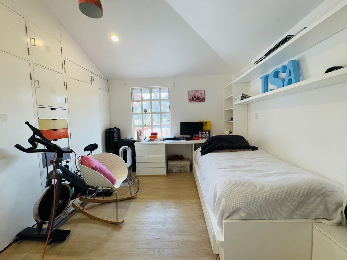 Muy buena casa en venta en la herradura en calle cerrada