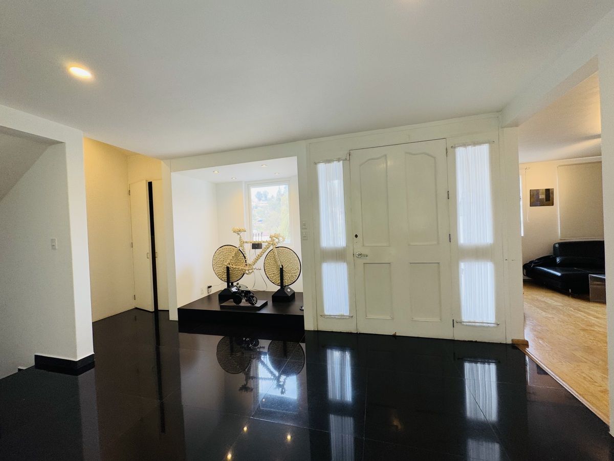 Muy buena casa en venta en la herradura en calle cerrada