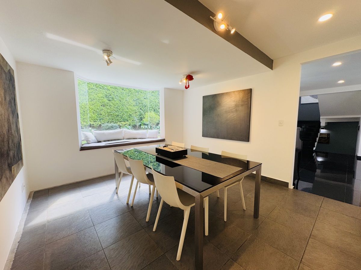 Muy buena casa en venta en la herradura en calle cerrada